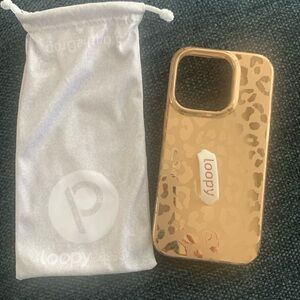 Beautiful leopard Loopy case